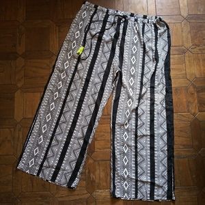 {Club Z Collection} Palazzo Pants
